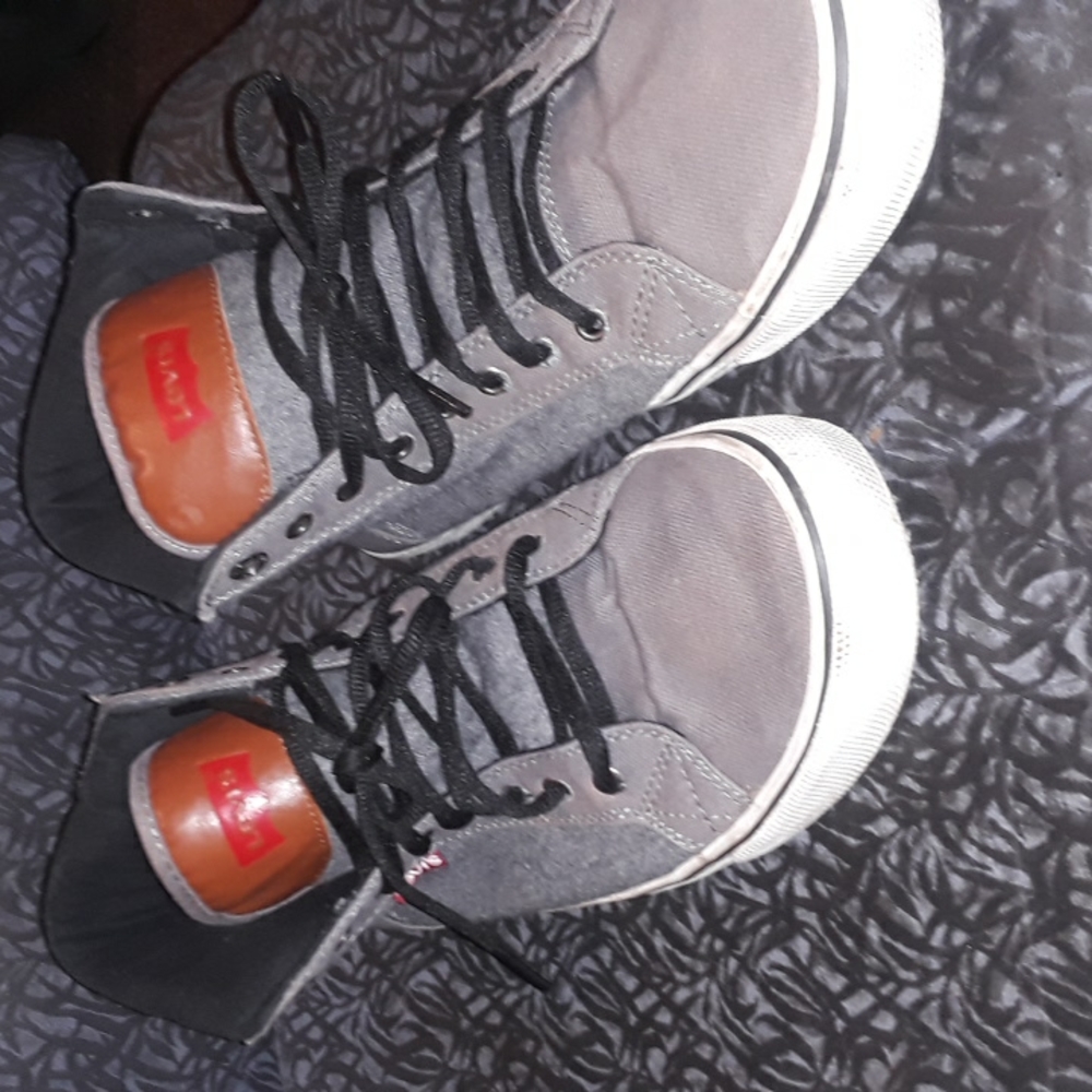 Levi's hightop